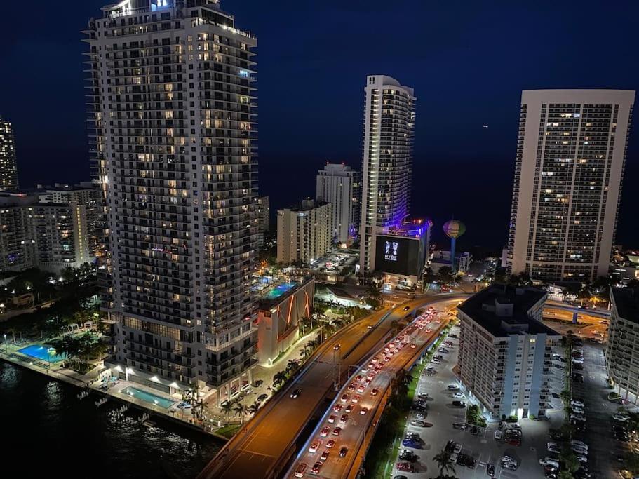 Miami Beach 1B/1B Incredible View Apartment With Kitchen ハランデール・ビーチ エクステリア 写真