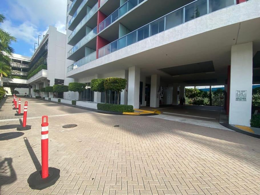 Miami Beach 1B/1B Incredible View Apartment With Kitchen ハランデール・ビーチ エクステリア 写真